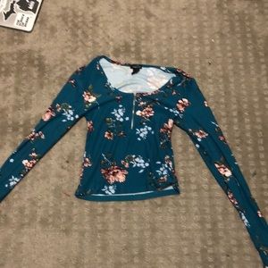 long sleeved tee with zipper